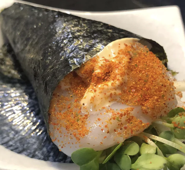 Spicy Scallop Hand Roll